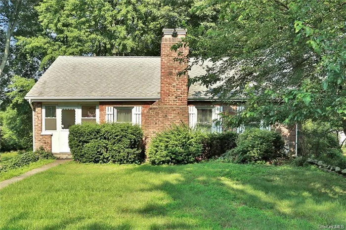 WELCOME HOME TO THIS FABULOUS ALL BRICK RANCH. FEATURES INCLUDE YOUNG KITCHEN WITH GRANITE COUNTERS AND STAINLESS STEEL APPLIANCES. YOUNG FULL BATH. HARDWOOD FLOORS THROUGHOUT. FRONT PORCH WITH SLATE FLOOR. NEWER VINYL WINDOWS. WALK UP ATTIC. PARTIALLY FINISHED WALKOUT BASEMENT. ONE CAR GARAGE. ALL SITS ON BEAUTIFUL FLAT PROPERTY.