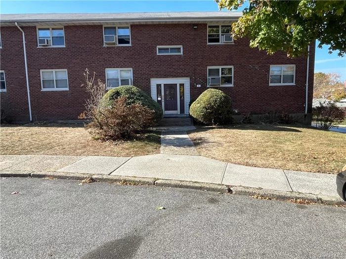 This beautiful and versatile two bedroom unit in move in condition is located Woodstock section of Yonkers bordering Hastings-on-Hudson. This spacious home is located in a garden style setting in a quiet cul-de-sac. It is in close proximity to medical facilities, highways, shopping, buses and Metro-North&rsquo;s Greystone station which provides an easy commute to the heart of NYC. This well maintained home offers custom wood blinds, Xtra large closets, an updated EIK kitchen with under cabinet lighting and dishwasher, updated bathroom with jacuzzi tub, nicely sunlit rooms. This home also boasts a large living room and bedrooms as well as a formal dining room which offers a third bedroom/den option as your needs change and grow. Common laundry rooms and storage are available. Easy street parking and outdoor & indoor garage parking on request. Maintenance includes all utilities and taxes. Who could ask for more. Star discount not included.