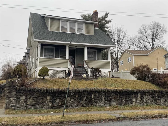 SHORT SALE - AS IS. CASH ONLY. GREAT INVESTOR OPPORTUNITY., Heating:Gas, MISCELANES:Fixer Upper, Below Grnd Sq Feet:420, EQUIPMENT:Carbon Monoxide Detector, Smoke Detectors, Other School:NEWBURGH CSD, FLOORING:Wood, AboveGrade:1192, Unfinished Square Feet:420, ROOF:Asphalt Shingles, FOUNDATION:Concrete