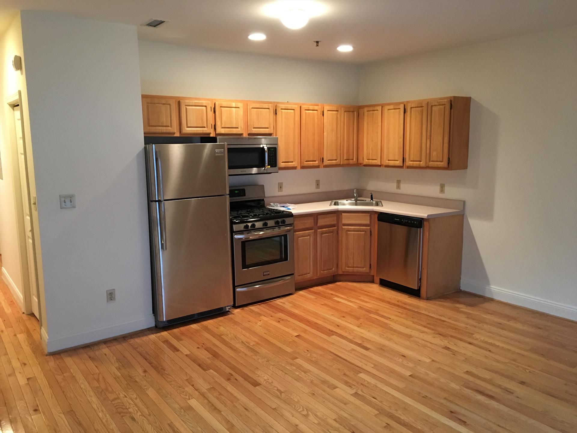 Must See!! Beautiful 2Bd/2Bth Apt in an Elevator Bldg, Featuring:  All Stainless-Steel Appliances, Oven Range, Microwave, Refrigerator, Dish Washer, Central Ac/Heat, Coat Closet, Hardwood Floors in Living Room and Carpet in Bedrooms. Laundry Room, Garage Parking is $275 Subject to Availability… Pets Allowed for additional fees and it is subject to landlord’s approval. Won’t Last!! Some of the Pictures are not from the actual apartment is only to give you a basic Idea.



