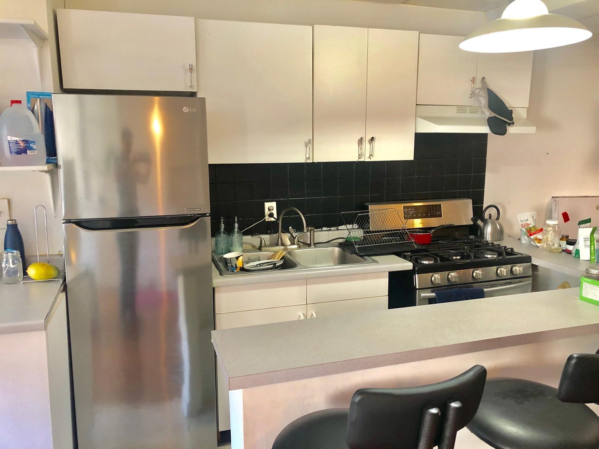 ***No broker fee***Amazing location: large one bedroom close to the Path. Unit is available for a one year lease only, no option to renew. You will go month to month after with either party reserving the right to give 45 days notice to vacate. 