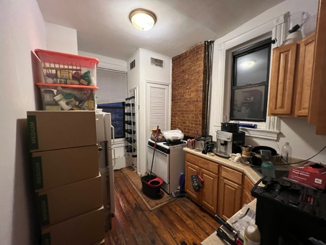 This huge apartment is in an ideal location in uptown Hoboken. This 3 bedroom, RAILROAD style apartment is a great situation for a family starting out or a couple looking for some extra space. Has large enough rooms to be used as full bedrooms. Located near transportation to NYC and The Path, as well as shops, restaurants, and Washington St. Perfect for Stevens students! Available for a 1/1/23 move in! Pets ok w/ LL approval nonrefundable pet fee. One month broker fee.