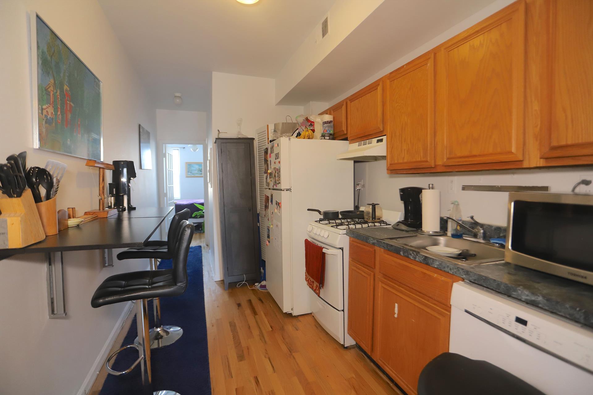 AVAIL 4/1 - Stunning 2 bedroom apartment in a prime location in Hoboken. The unit features hardwood floors, central air, dishwasher, and bedrooms on opposite ends with plenty of closet space. This apartment is conveniently located close to all mass transit, shopping, nightlife, schools, parks, and more! Schedule a viewing today! 