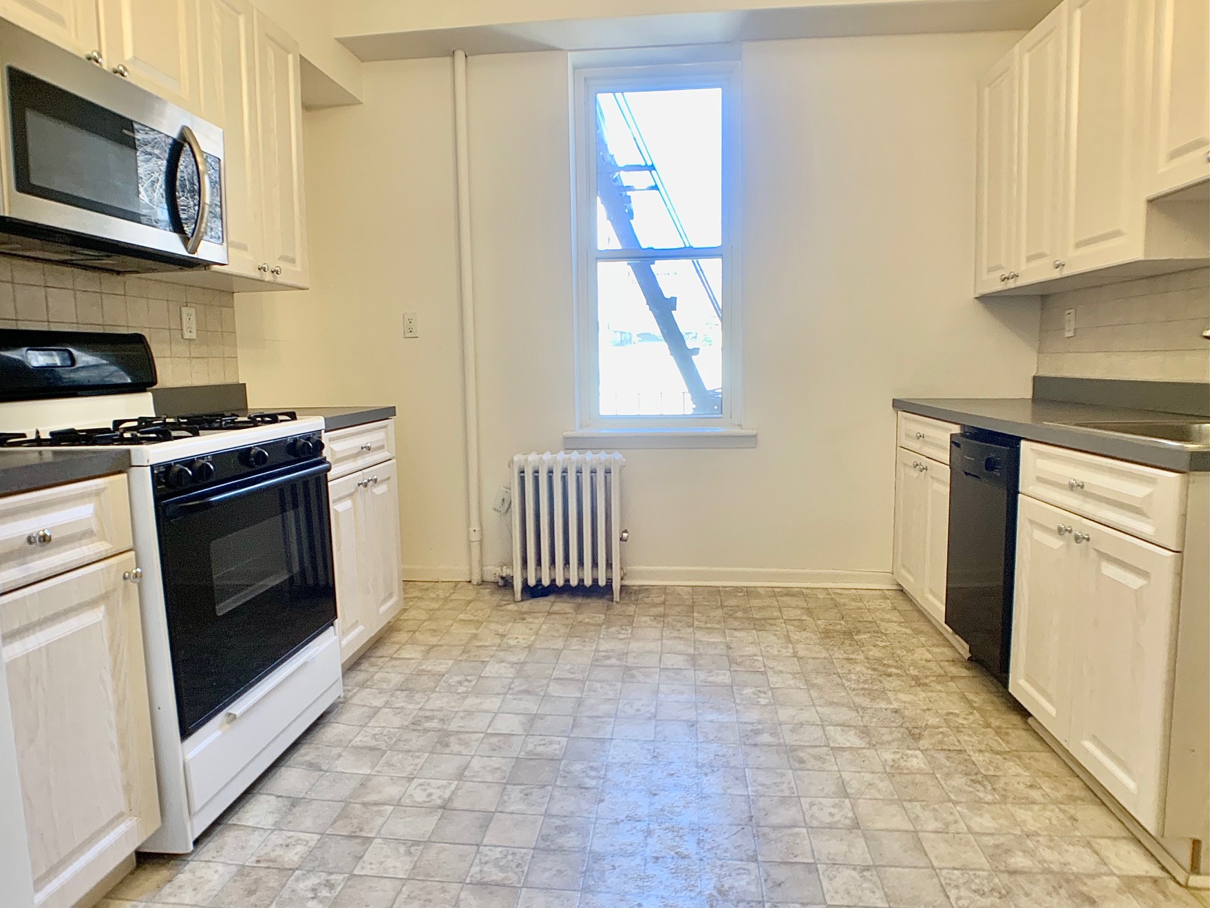 AVAIL 7/1 - One bed one bath apartment - Hardwood floors, heat and hot water included, washer and dryer in the building. Amazing location near NYC transportation, bus, train, path, Washington St, dining, shops, entertainment, night life, and more! 