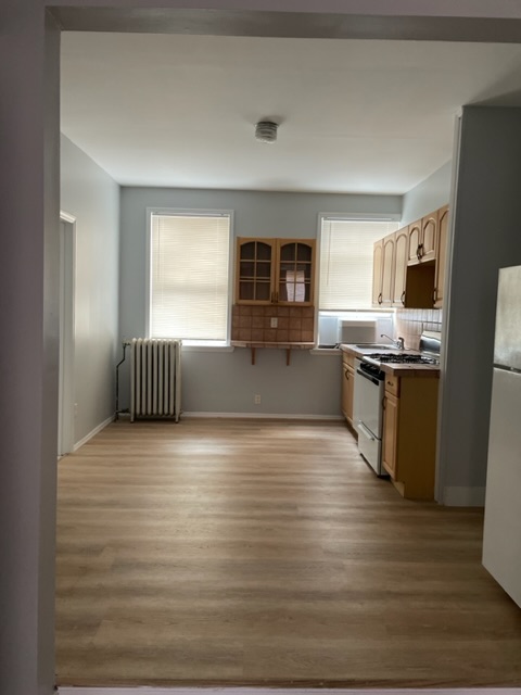 Welcome home to your bright 1BR in the center of Hoboken.  Apartment features hardwood floors,  high ceilings and great closet space throughout.  Spacious eat in kitchen with dishwasher. This apartment is located near Church Square Park, Hoboken's Shops, Restaurants, Bus stop and PATH Station.  Pets possible on a case-by-case basis.  Heat and Hot water included in rent.  