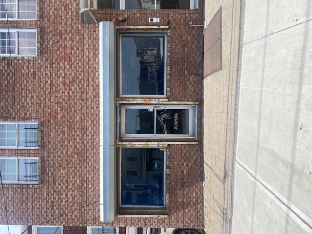 Excellent Kennedy Blvd, Jersey City Heights location. Totally renovated office/retail space. approx 1,200 sq ft. Space has 1 full bathroom and 1 half bathroom. Hardwood floors, tile baths, Central A/C. Available Immediately Lease terms negotiable.