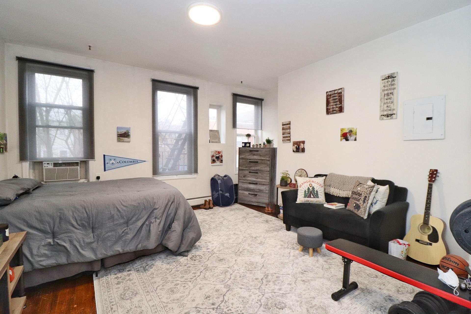 Located on 1st & Adams, this recently renovated studio apartment is located on Adams St between 1st & 2nd Streets. The kitchen features newer appliances including dishwasher and gas stove. The great downtown location makes for an easy commute via Hoboken PATH. Also just a couple blocks away from the NYC bus via Clinton St, and returns on Willow Ave. Laundry in the building. Available January 1st! Ask to see the virtual tour!