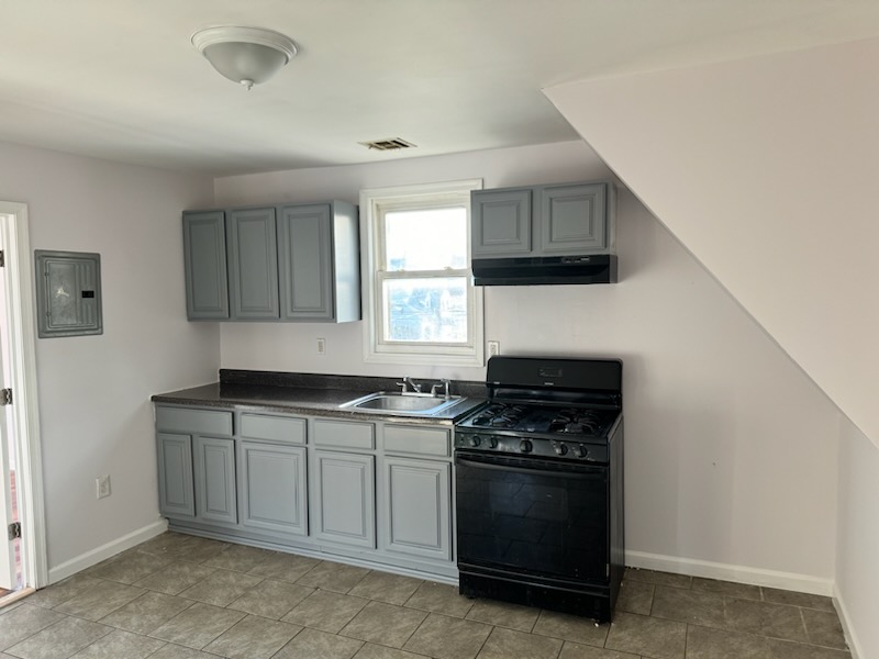 Recently renovated 2 bedroom, one bathroom unit at 79 South 11th Street. This apartment has hardwood floors throughout, central heating, and is located near public transportation and close proximity to 280 to make commuting a dream. Unit is vacant and ready for a new tenant. Available Now with No Broker Fee!