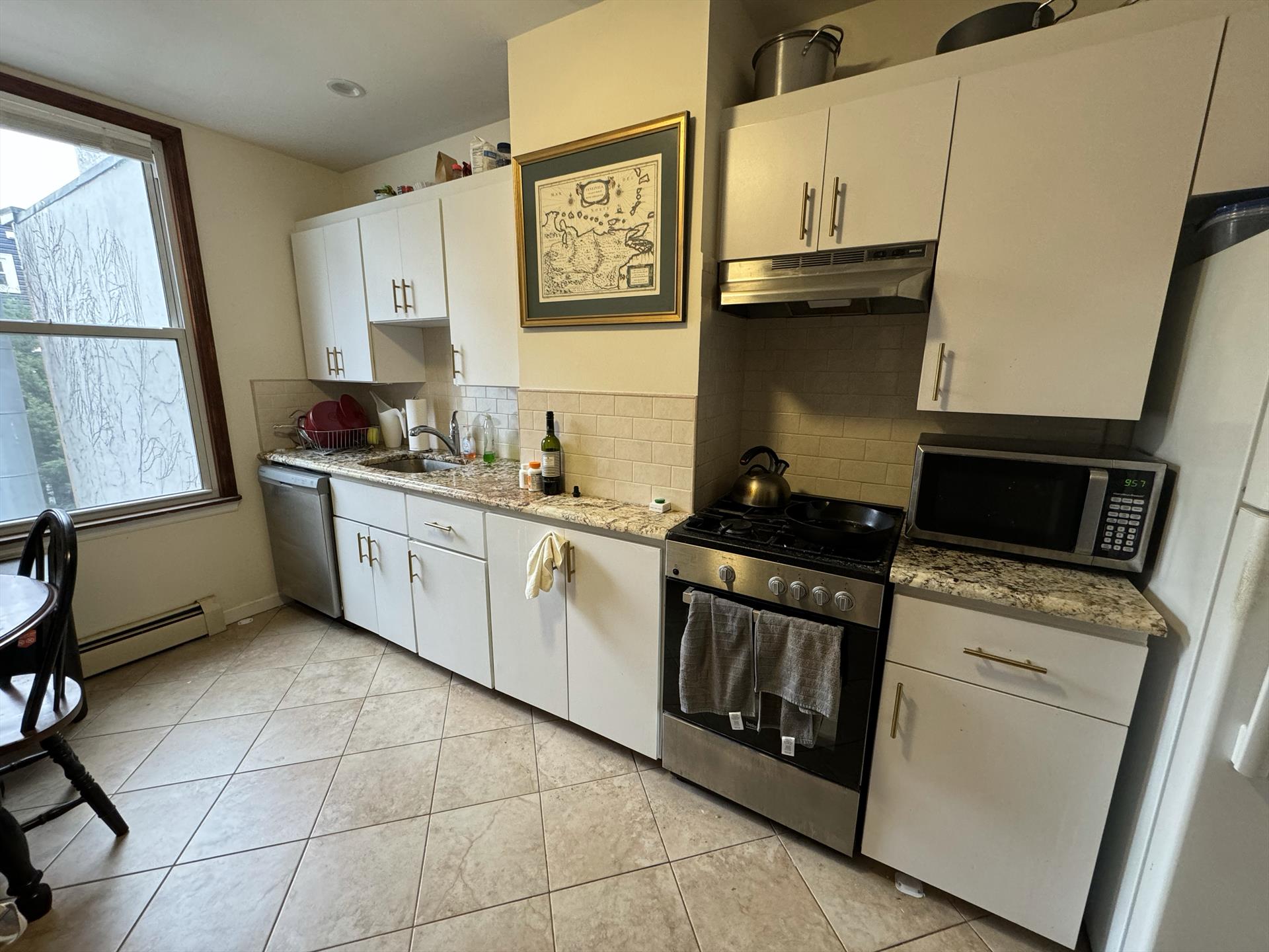 Centrally located!! This fantastic unit can be used as a 2 bed or a 1 bedroom. Hardwood floors throughout. recently renovated kitchen. Available March 1st 2024. Tenant pays broker fee. No laundry.