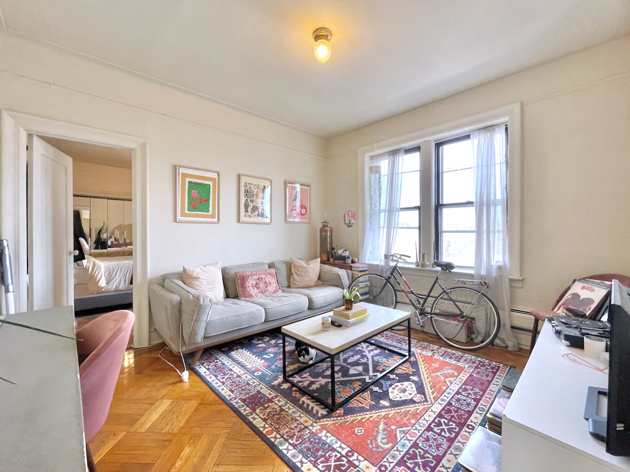 Amazing location on Ogden Ave, adjacent to Riverview Fisk Park.  This charming, pre-war apartment features hardwood floors and NYC skyline views. Laundry in building. Living next to the park never gets old. Plenty of street parking. Close to Congress St light rail and direct NYC bus. Sorry, no dogs! Available April 1st!