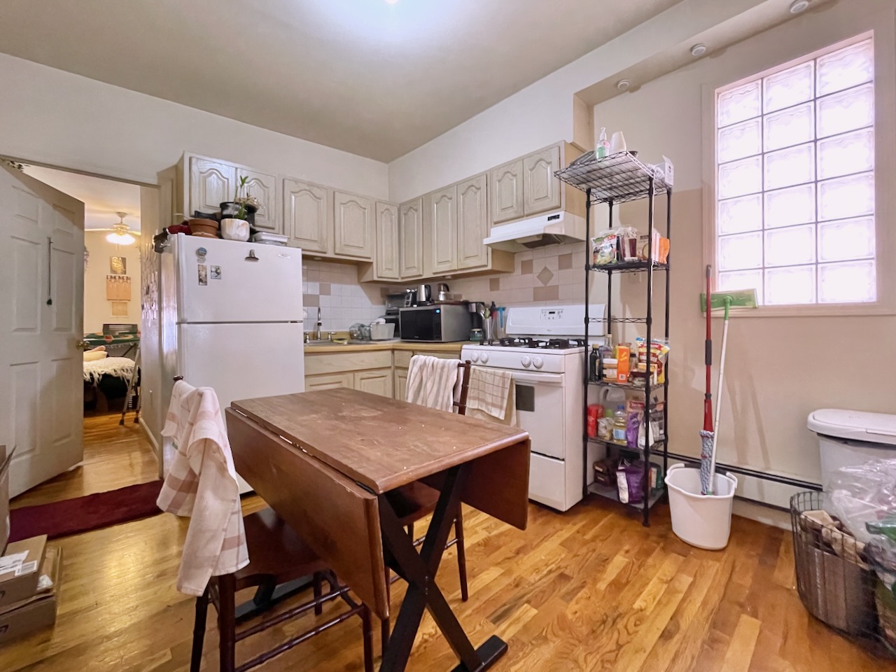 This downtown Hoboken apartment features two spacious bedrooms on opposite ends and an eat- in kitchen. Great location near the PATH station and NYC bus, allowing for easy transportation for commuters who can also enjoy close proximity to great bars, restaurants, shopping, and parks. Available August 1!