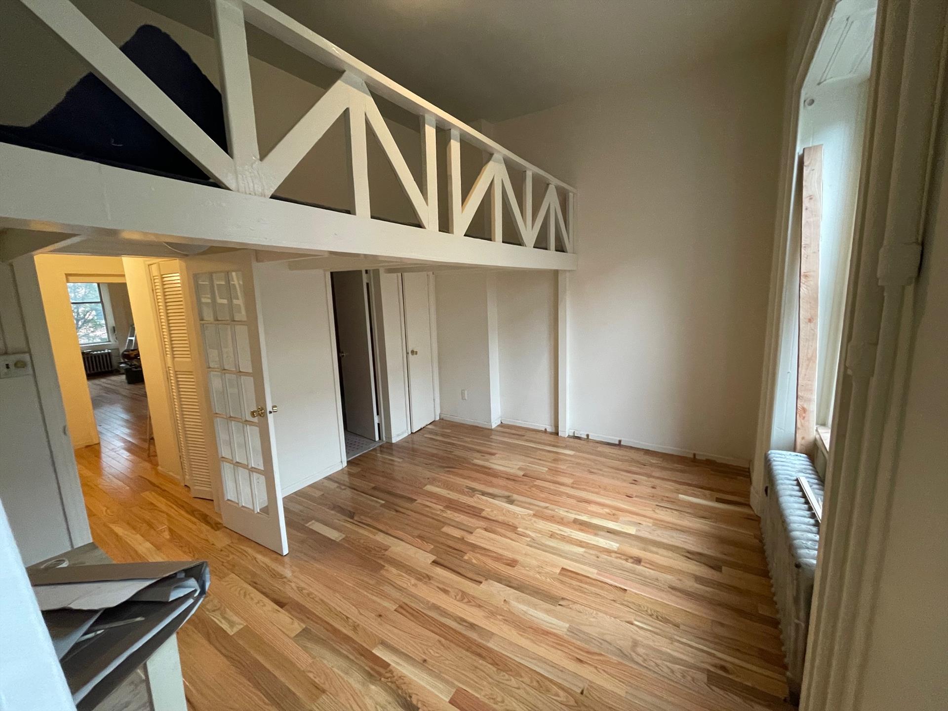 Nice sized 1 bedroom + loft on desirable bloomfield st! Apartment features brand new hardwood floors. Rent includes heat and hot water. Available 10/5/25. Tenant pays broker fee. No pets!