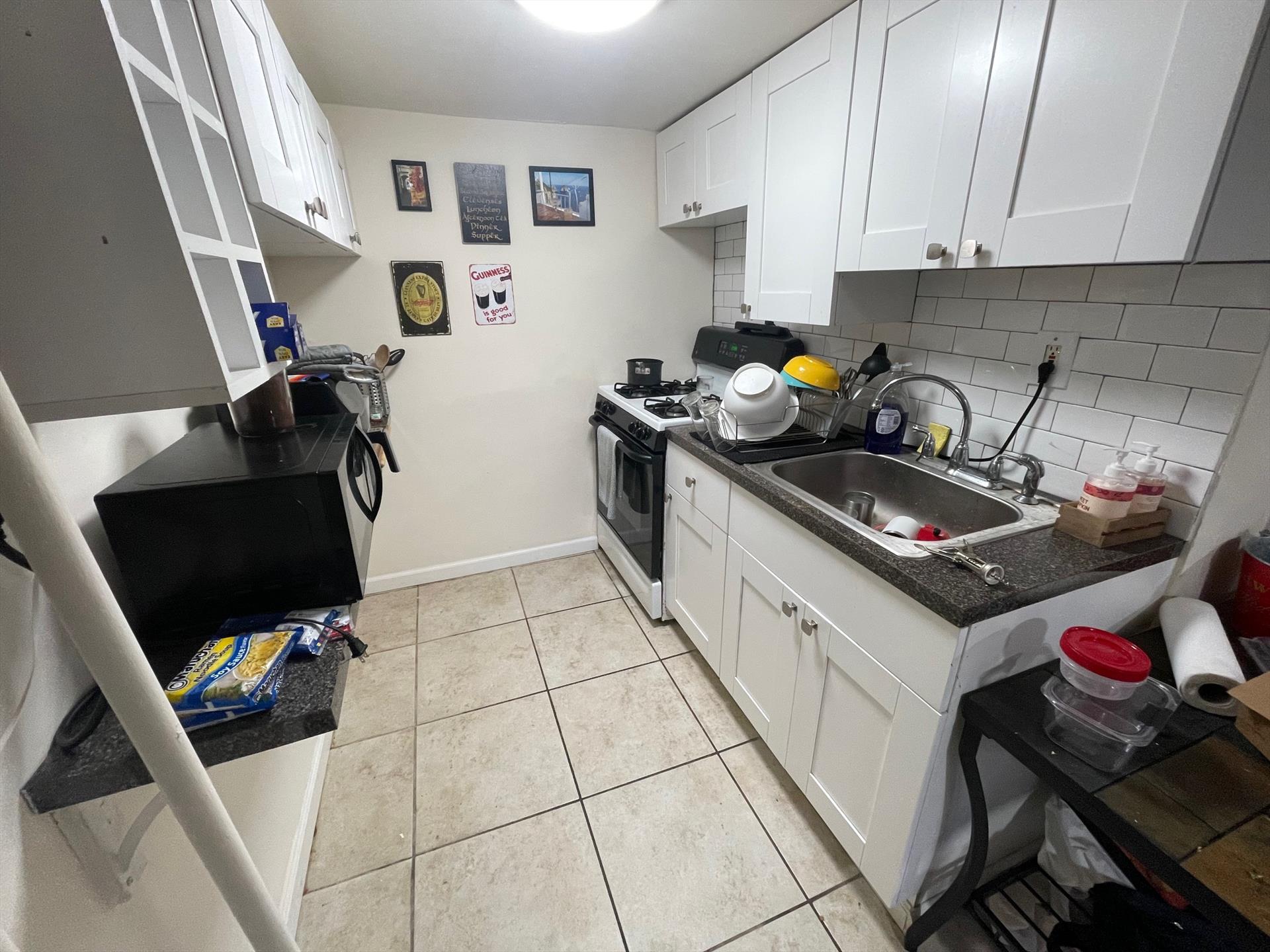 Spacious sized 1 bed + office space in uptown Hoboken! Please note this is a basement apartment. Close to all shops, restaurants, bus stop, and more! Available 11/25-12/1/24. Laundry in building. No pets.