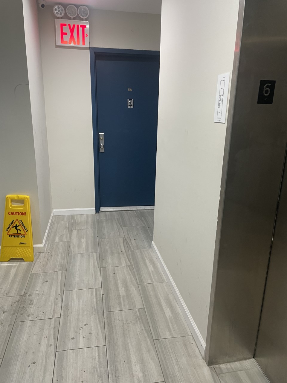 Updated 1 Apartment Bedroom Apartment For Rent In The Heart On Roosevelt, Features Living /Dining Room, Eat In Kitchen W/ Quartz Counter Top, SS Appliances + Dishwasher & 1 Full Bathroom. Hardwood Flooring Throughout. 2 Split Units, Elevator & Security System In The Building. Close To All Shops And Transportation!