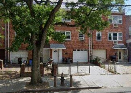 Beautifully Renovated Apartment for Rent In Ozone Park Features Living Room/Dining Room Combo, Eat-In-Kitchen, 1 Bedroom and 1 Full Bathroom. Close to Transportation & Shopping.