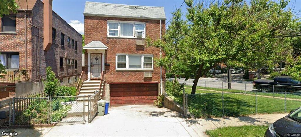 Spacious Freshly Painted 2 Bedroom Apartment In Whitestone Features 1 Full Bathroom, Living Room/Dining Room & Eat In Kitchen. Hardwood Flooring Throughout. Heat, Gas, And Water Included In Rent!!