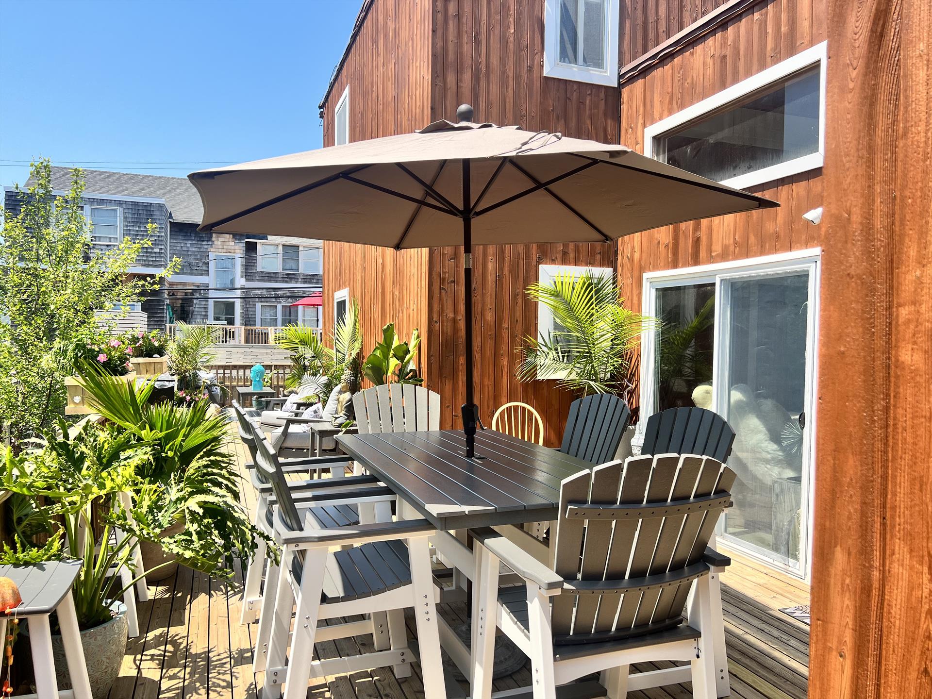 Don't miss out on this beach house! 4 bedrooms, 2 bathrooms. Plenty of beds and plenty of deck space. Outdoor shower, beach chairs, wagons, this house as it all for you to enjoy our stay on Fire Island. 
