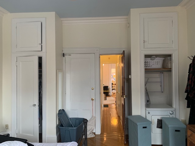 Large and bright Uptown 1 bed/den or 2 Bed 1 Bath for March 1, with Heat and Hot Water Included! Large apartment with high ceilings. Not a 'railroad' type, 2nd floor. Washer/dryer and dw in unit and close to buses, shopping, nightlife, and Trader Joe's! Sorry, no smoking in building and no pets.