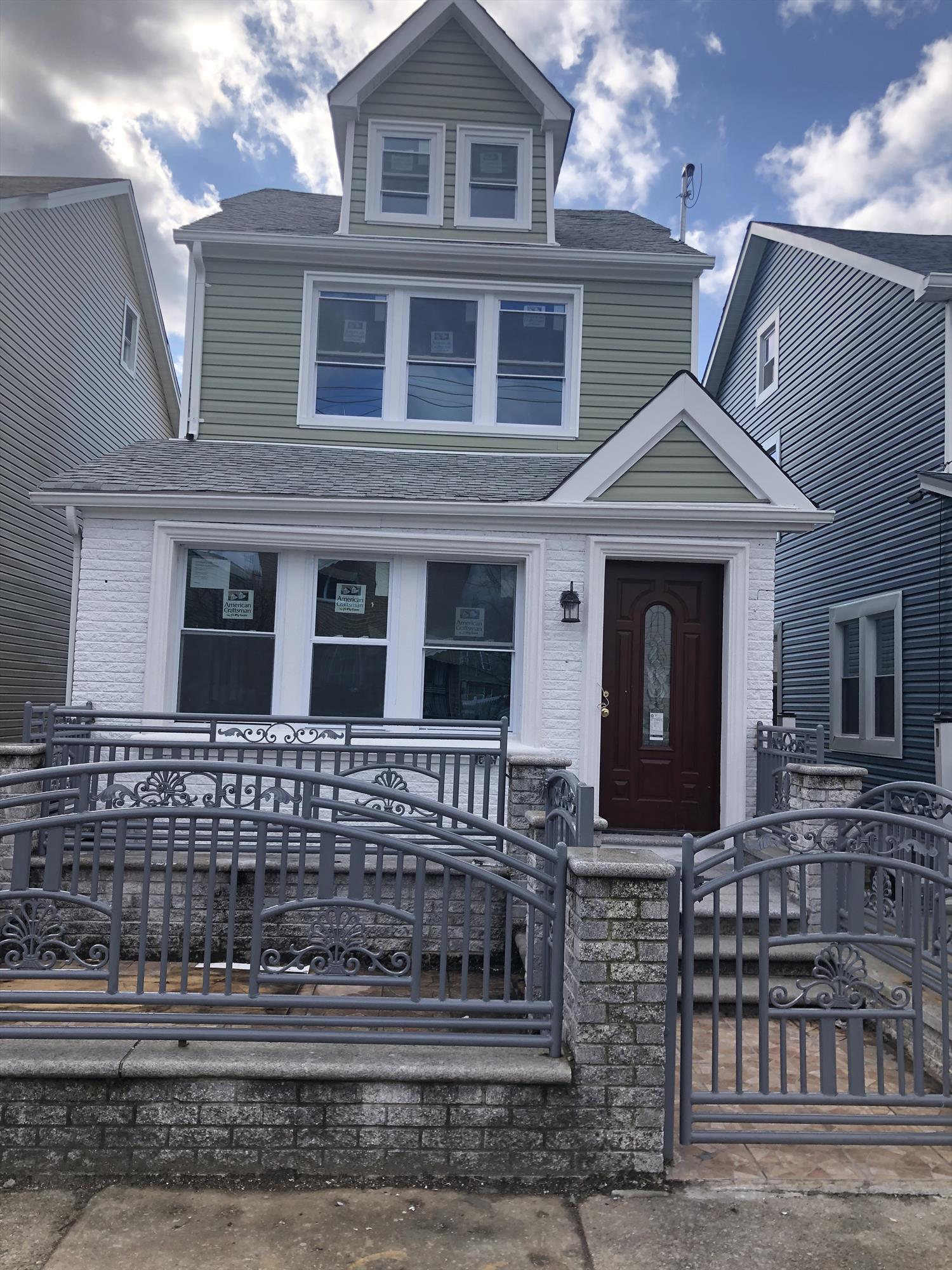 A gorgeous and totally updated detached single family home. It features 4 BR, 3 Bath, new windows, heating system , kitchen, wood flooring and much more. It is in a quiet block and the house is accessible to transportation. It's a must see.  Please call Tony at (718) 297-0505.