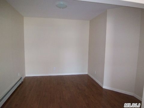 Sunny and Spacious Studio Apartment For Rent In Whitestone; Features Living Room/Dining Room Combo, Kitchen, and 1 Full Bath. Hardwood Floors Throughout. Cold Water Included In Rent. Great Location, Close To Stores And Transportation.