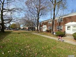 Sunny and Spacious 2 Bedroom 1st Floor Garden Apartment Rental; Features Living Room, Dining Room, Galley Kitchen w/ Dishwasher, and 1 Full Bath. Hardwood Floors Throughout. Washer/Dryer On Premises. Cat Friendly. Heat and Water Included. Close To Buses, and Park.