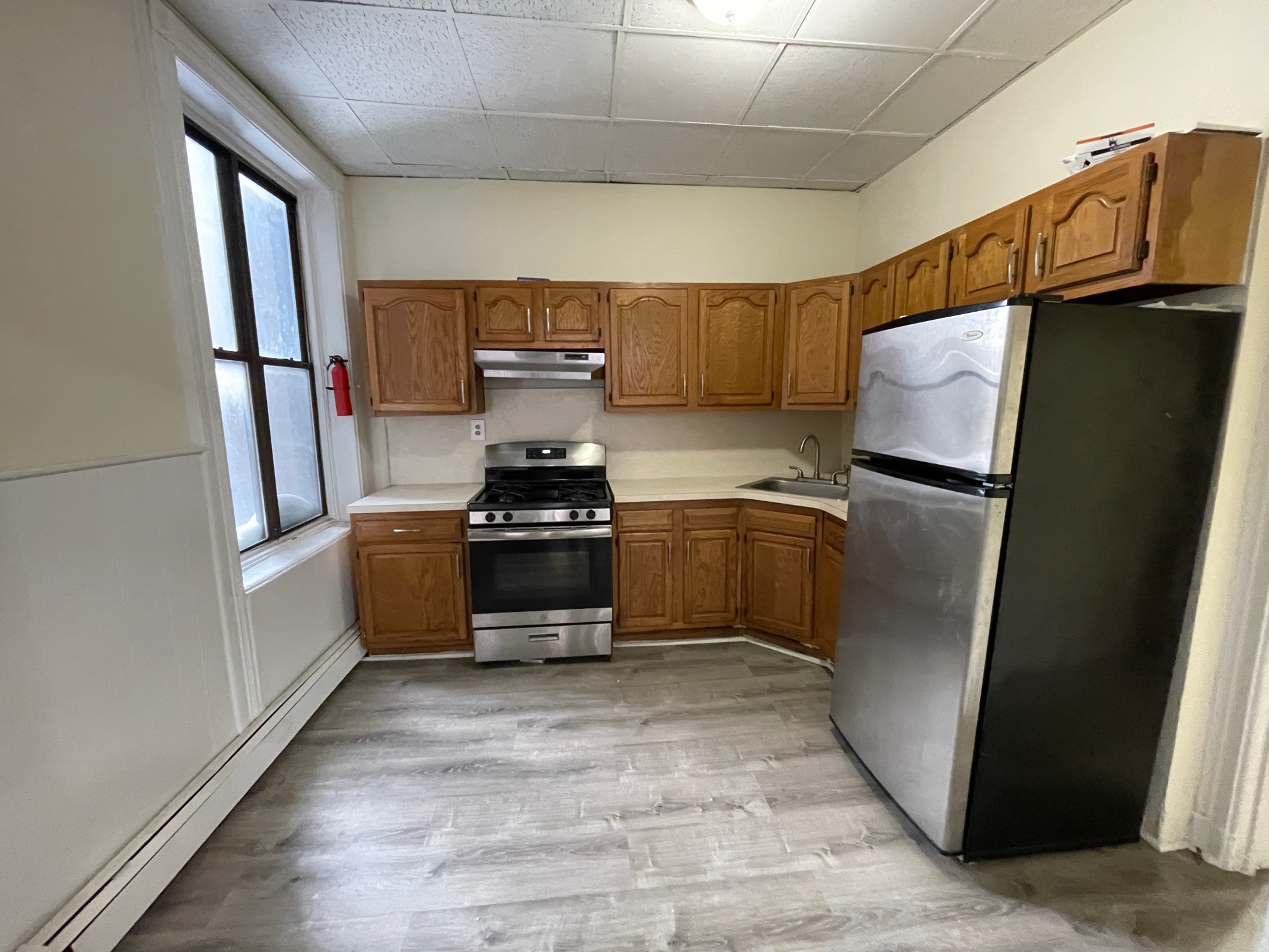 **NO BROKER FEE**This three bedroom is a fantastic deal in highly desired 3rd and Garden location. The features include, HW floors, stainless steel fridge, good size living room & kitchen, all 3 bedroom are a great size, plenty of closet space, and a full Laundromat is on the first floor of this building. This is a fantastic deal that will not last! Available ASAP