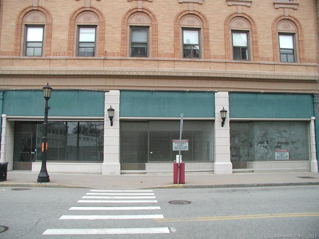 800 SF (400 SF per floor), 1, 107 SF and 2, 459 SF office or retail space available. Great location for retail or office in need of foot traffic. Near Garde Arts Center, restaurants, library and court house. Lease rate is $14.00 PSF gross.