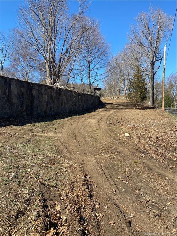 NEW HOME SITE LOCATED ON THE NORTHERN SIDE OF WOODBURY. LOT HAS BEEN CLEARED AND A NICE ESTABLISHED HOME SITE HAS BEGUN TO SHOW. DISTANT VIEWS WITH POTENTIAL OF MORE.