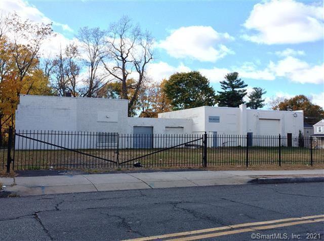 Excellent location and great space for retail, medical office, church, insurance, real estate etc. Previously used as an outreach center. Lots of exposure with walk by and drive by traffic. Adjacent lot located at 562 Garden Street also included in the sale.