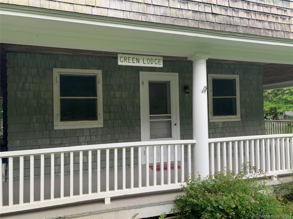 Available: May 1, 2023 - June 25, 2023 AND Sept. 15, 2023- Oct. 31, 2023 - Twin Lakes Lodge - The Lodge is a landmark building located next to O'Hara's Marina. Features of this rental property include 7 bedrooms, 3 full bathrooms, a living room with a wood-burning fireplace, and a recently renovated kitchen. Enjoy entertaining or just relaxing on the wrap-around porch. This property is next door to the marina where you can access twin lakes to go kayaking, canoeing or fishing. Conveniently located to shopping, restaurants, and hiking.