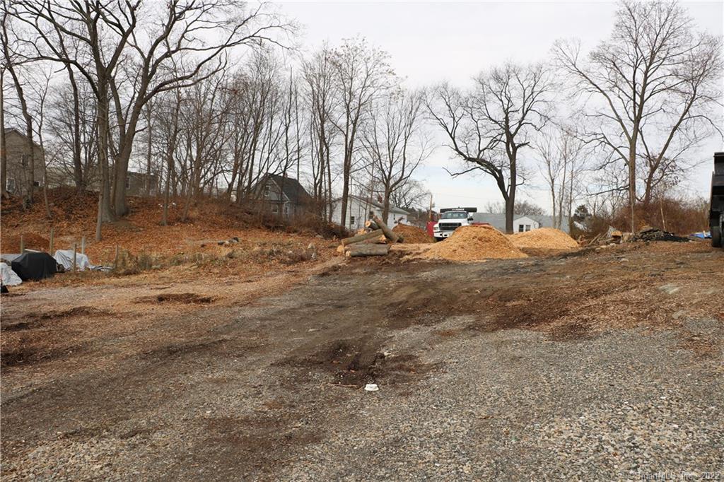 ***Builders Take notice*** Great Location. Close to Beardsley Park, Schools, Transportation , Famous Beardsley Zoo. Rte 8 and easy access to Merritt (15) and I-95. 49, 55 York Street and 389, 397-405 Bradley street, Bridgeport lot No.10, 11, 13, 14, 15 Block #2030 Dimension:110'x240'x125'x120'x25'x120'(As per Public Record and Zoning) One Block from East Main Street. Property Had Been Approved for 8 Units-4 Two Family Duplex Style Houses. Will Require Some Additional Approvals As Per Zoning Department. Also available Architect Design proposal for 30 unit 2 bedroom with 60 parking.