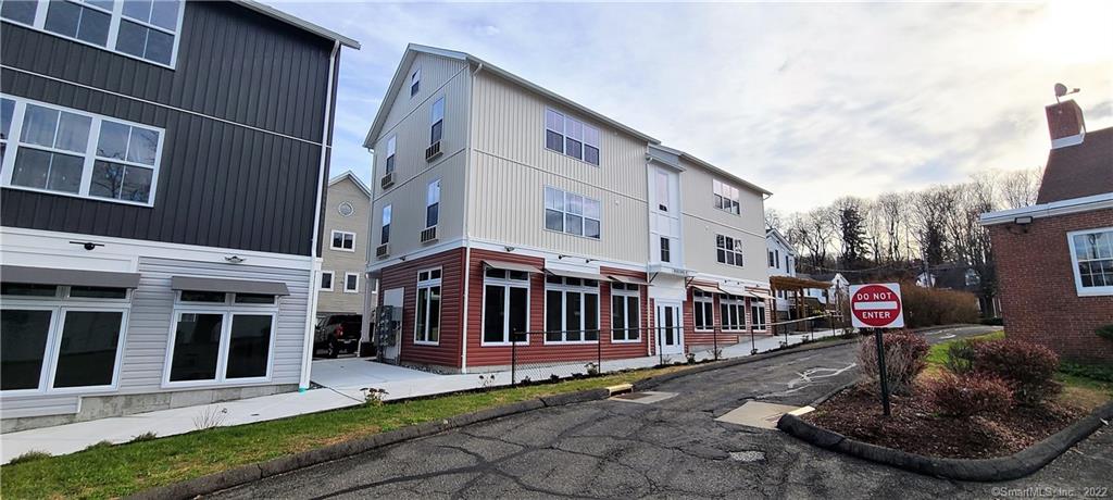 Newly constructed 5 building mixed-use development in the heart of downtown Bethel. Development consists of 5 buildings with two ground floor retail spaces that can be combined into one. Ideal for retail or office, Development sits within walking distance to many local restaurants and businesses, along with the Bethel train station. Unit can be combined with B102 for a contiguous 1000 SF.