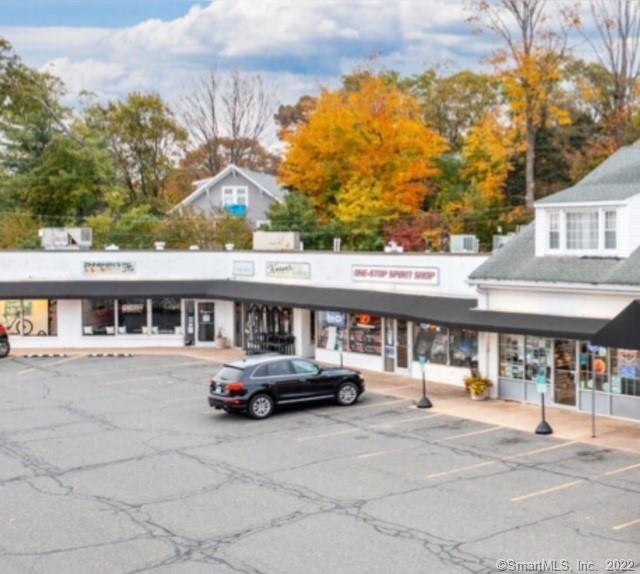 Prime retail space in Glastonbury Ct. Two retail spaces available in highly visible strip mall on New London Turnpike. Smaller 530 sqft space previously used as a smoothie shop. Larger space is approx 2000 sq ft - may be leased separately or together, landord will build to suit w/ credit approval. Tenants pay utilities.