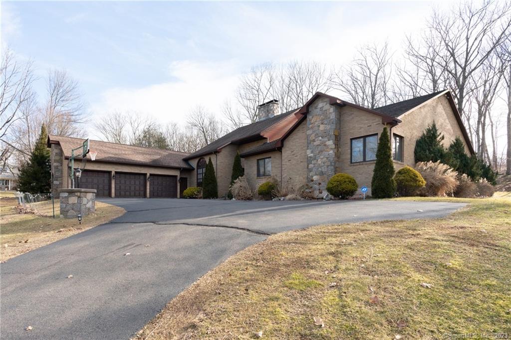 Welcome home to this beautiful, sprawling Ranch style home on a massive private lot. This house is perfect for entertaining with a large, open floor plan. Gourmet kitchen, stunning master suite and a three car garage are just a few of the highlights you will find here.