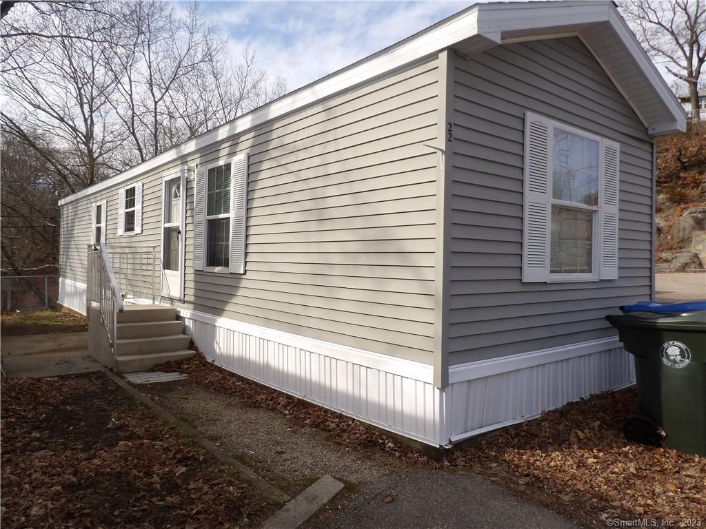 This renovated mobile home with so much to offer .Many updates including lighting fixtures, luxury vinyl flooring, freshly painted. Washer and dryer hookups a must see.