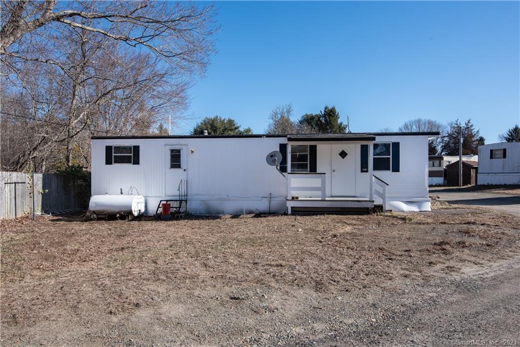 Charming 2 bedroom 1 bathroom mobile home ready for occupancy. Spacious living room and kitchen combo with great natural light and the bedrooms are nice and roomy! You can even enjoy a morning cup of coffee out on the front porch to enjoy the peaceful surroundings. Located right near restaurants, stores, shops, and Route 395, you won't have to go far for anything. Come check out this adorable spot and see what it has to offer you!