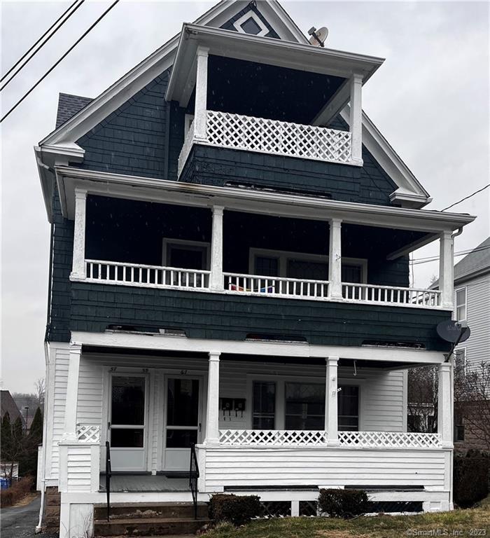 This clean and well-kept unit is ready for its next tenant. A large, charming 2 bedroom, 1 bath unit located on the first floor with hardwood floors throughout, a kitchen with a pantry, a front porch to relax on. There is a garage for the tenants use also. Very close to shopping, restaurants and entertainment. NO PETS!!